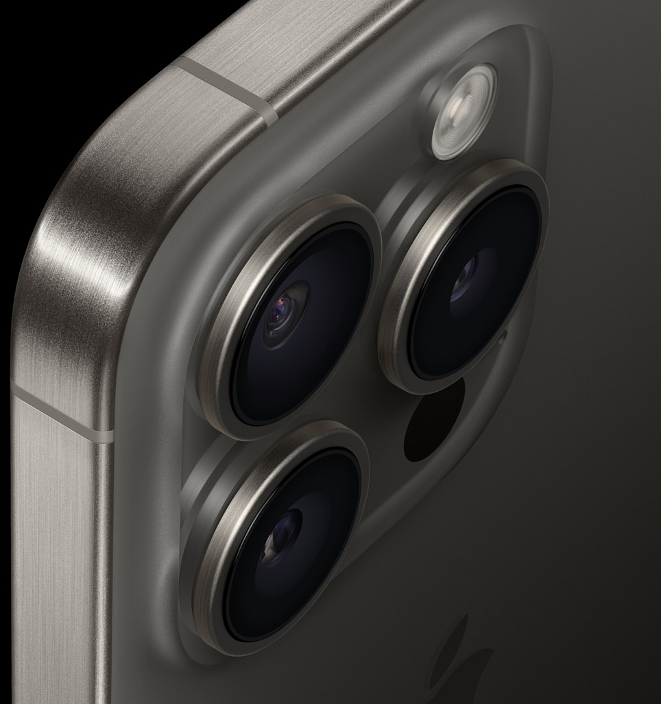 Cận cảnh camera chất lượng đực Apple tích hợp cho iPhone 15 Pro Max